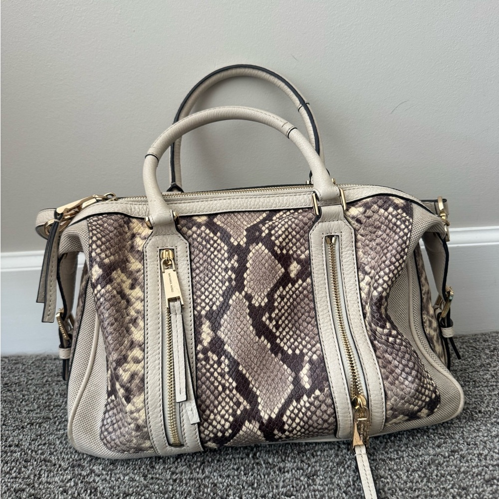 Michael Kors Elegant Snakeskin Pattern Handbag